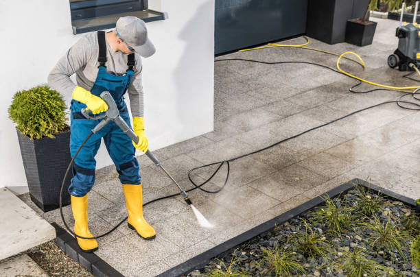 Best Deck Pressure Washing  in North Brooksville, FL